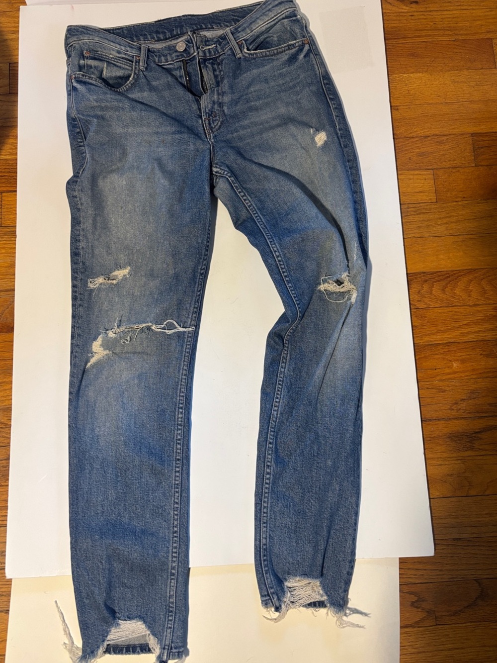 MOTHER the flirt cold feet Women's Blue Distressed Straight Leg Jeans